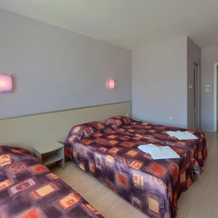 Hotel Fantastiko Ravda *